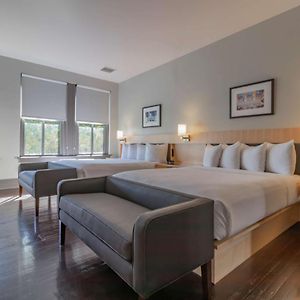 Queen Room Two Queen Beds